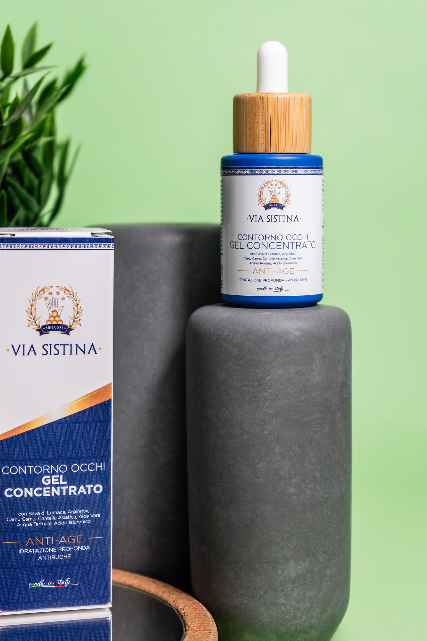 Слуз от охлюв околоочен контур