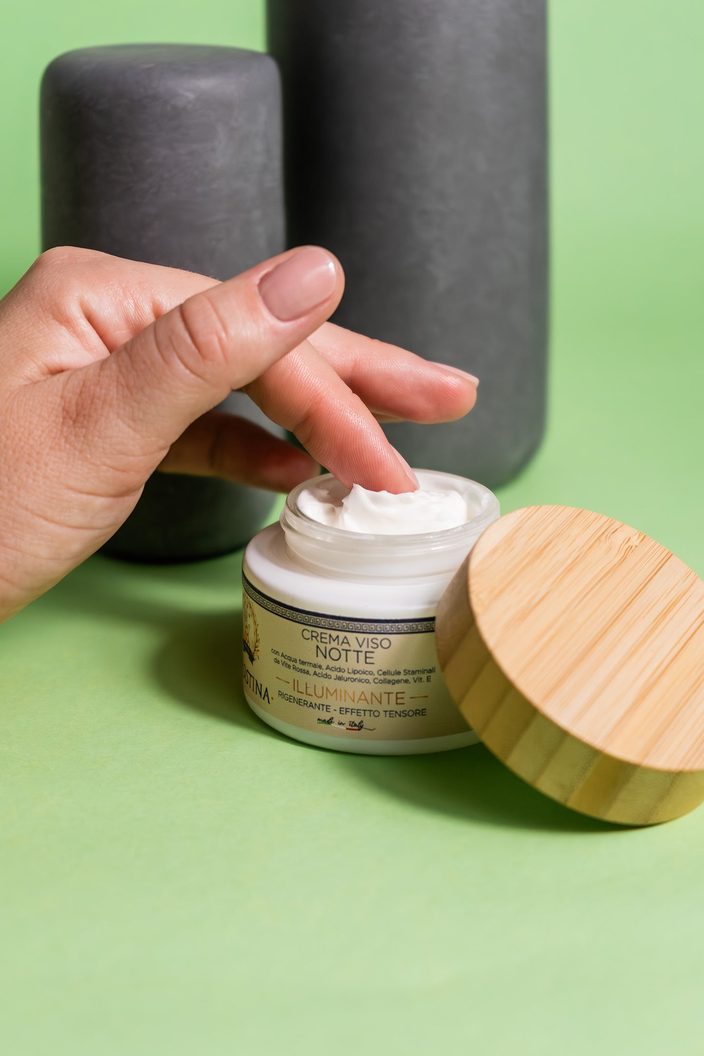 Осветяващ нощен крем