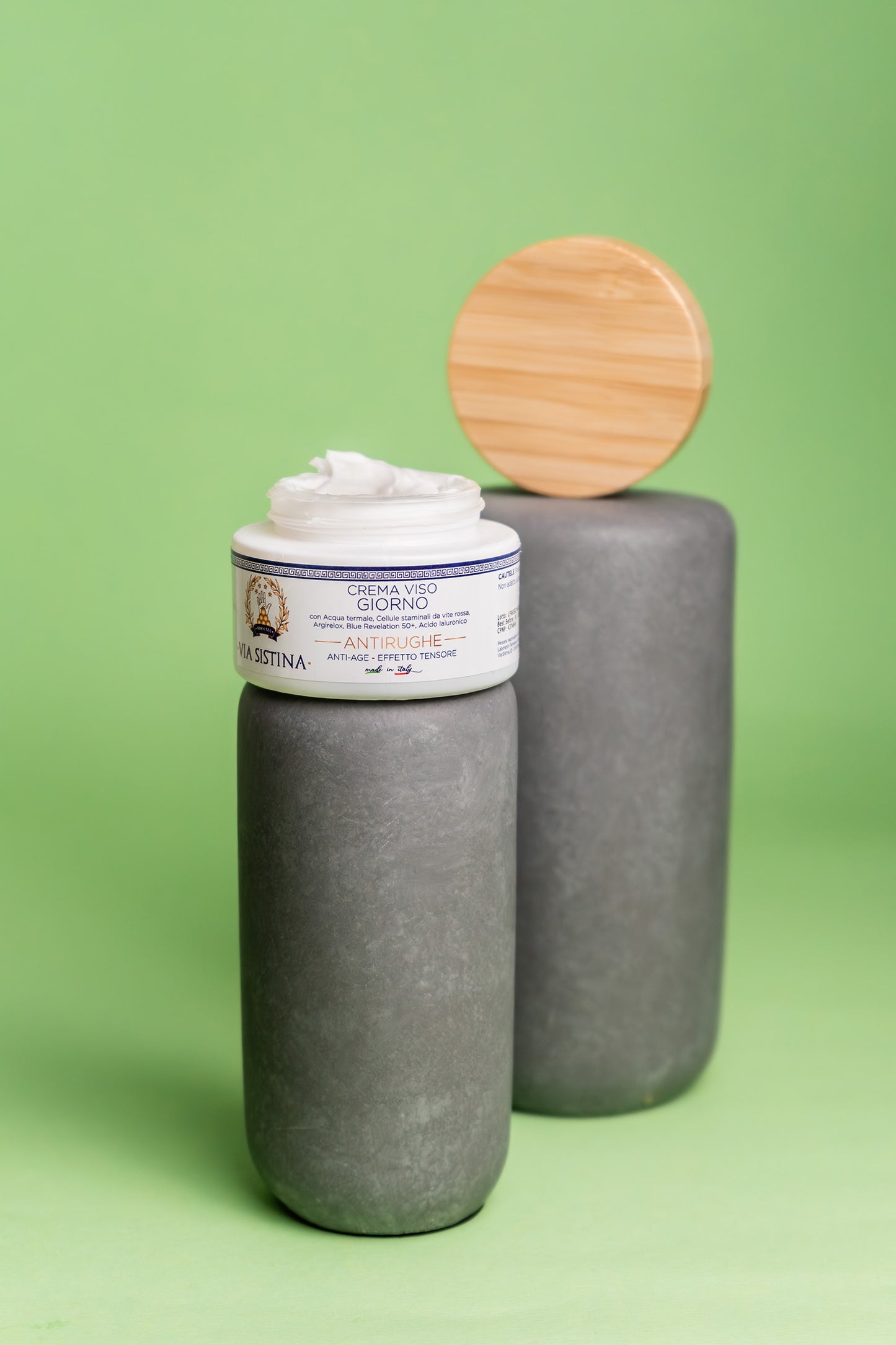 Антибръчков дневен крем за лице